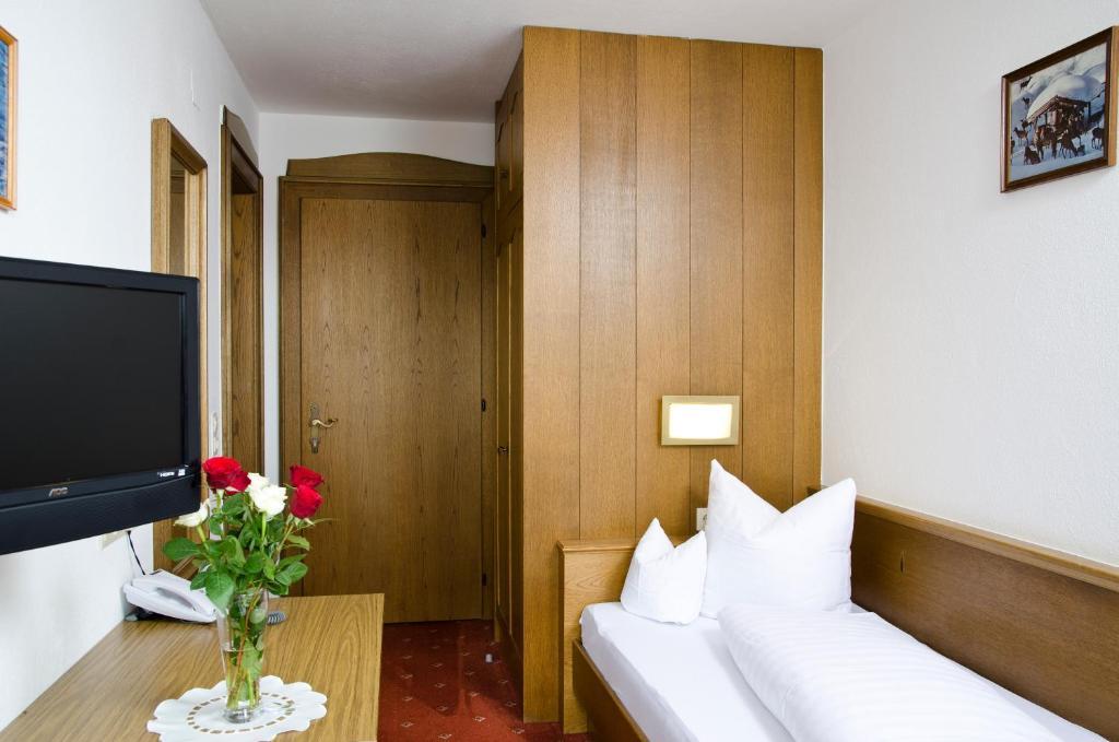Berghotel Rasis Galtür Szoba fotó