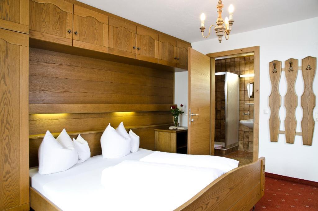 Berghotel Rasis Galtür Szoba fotó